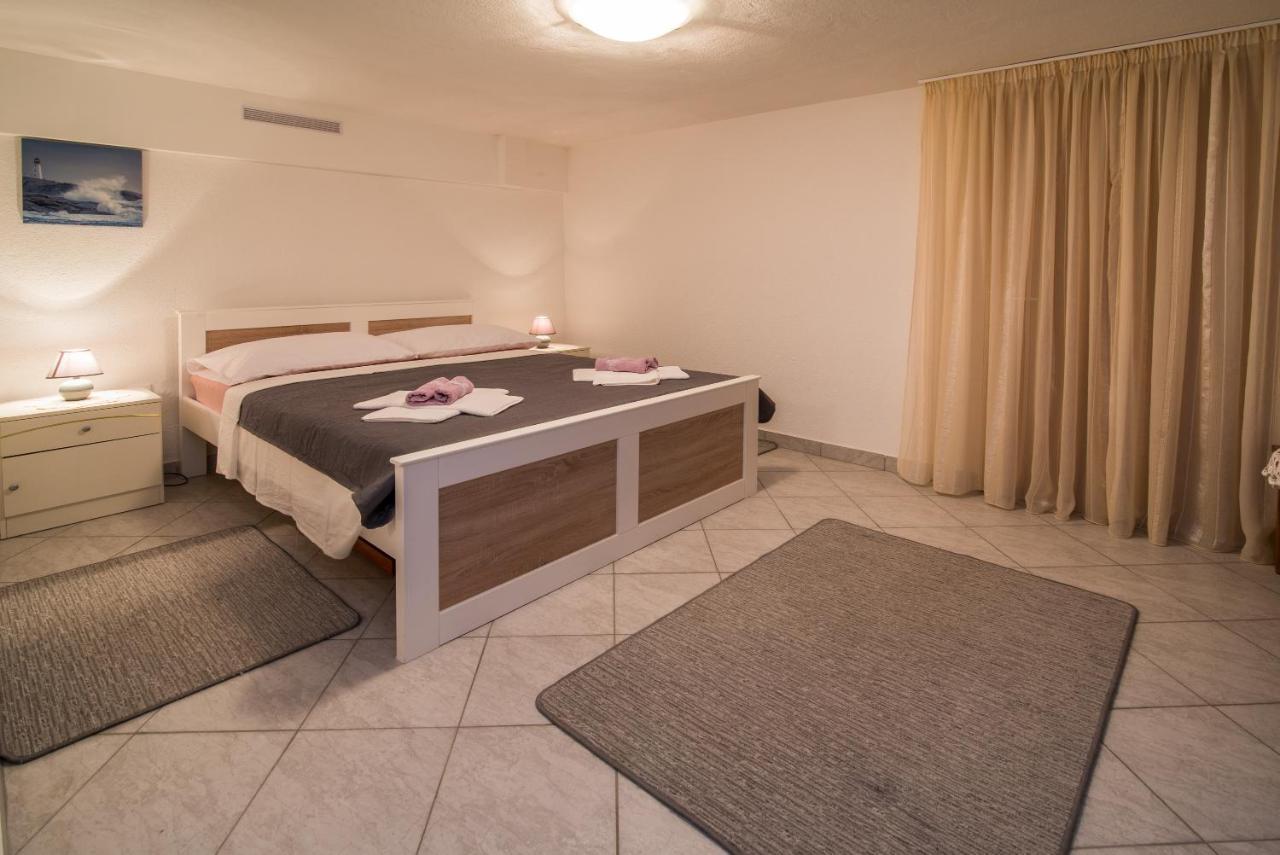 Apartment Samanic Малинська Екстер'єр фото